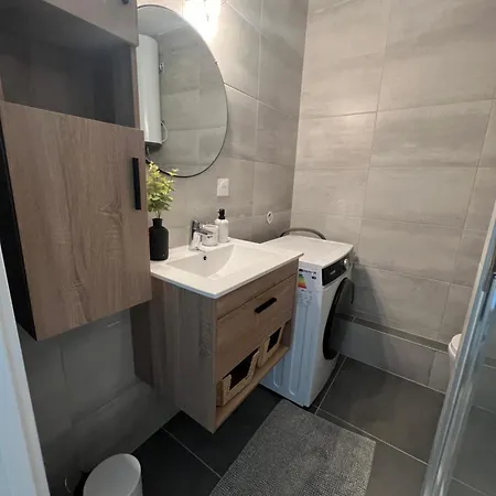 Magnifique F1 A Apartment
